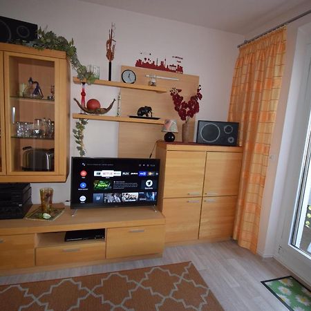 ברלין 2-Zimmer-Ferienwohnung "Garten Der Welt" מראה חיצוני תמונה