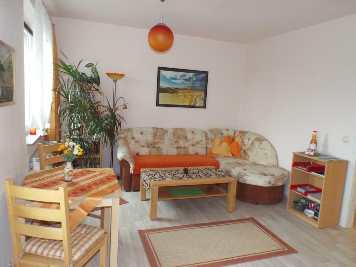 ברלין 2-Zimmer-Ferienwohnung "Garten Der Welt" מראה חיצוני תמונה